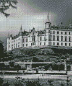 Monochrome Dunrobin Castle Building Diamond Paintings