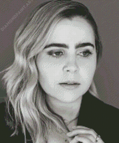 Black And White Mae Whitman Diamond Paintings