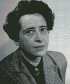 Monochrme Hannah Arendt Diamond Painting